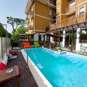 Hotel Maison Des Roses, Cesenatico